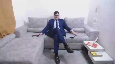Smarty_Biz live cam on Cam4
