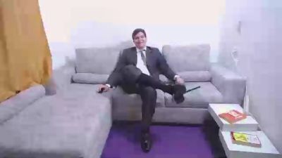 Smarty_Biz live cam on Cam4