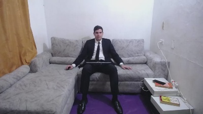 Smarty_Biz live cam on Cam4