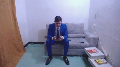 Smarty_Biz live cam on Cam4
