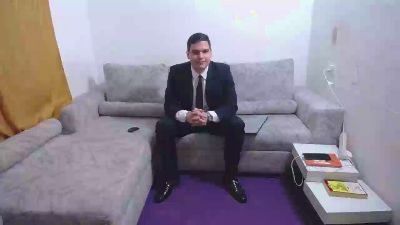 Smarty_Biz live cam on Cam4