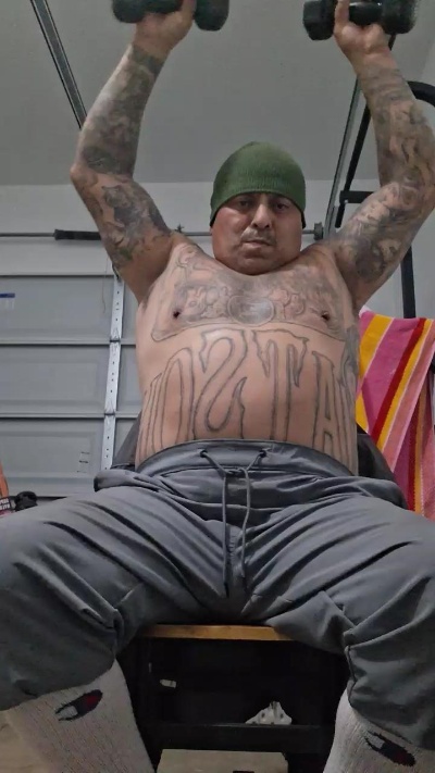 Smasher831 live cam on Cam4