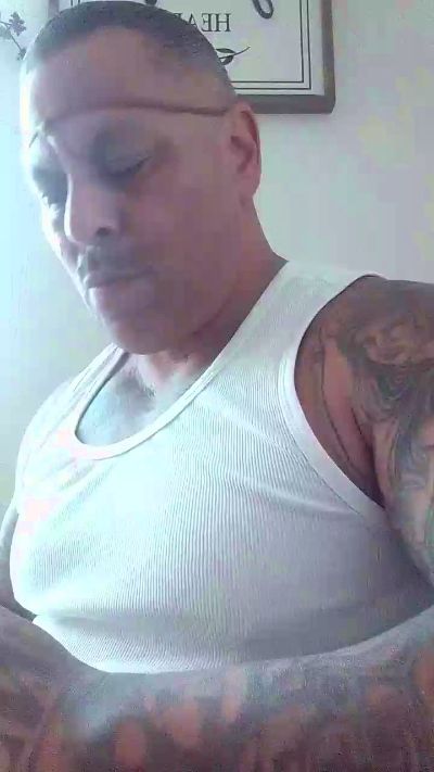 Smasher831 live cam on Cam4