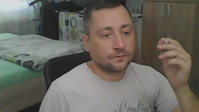 Smolik000 live cam on Cam4