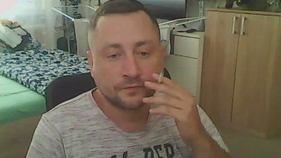 Smolik000 live cam on Cam4