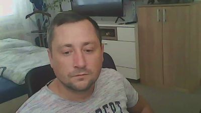 Smolik000 live cam on Cam4