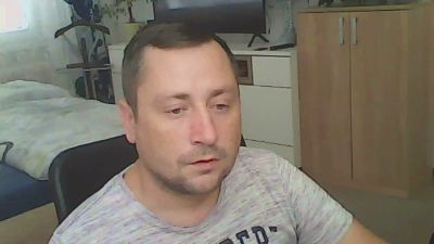 Smolik000 live cam on Cam4
