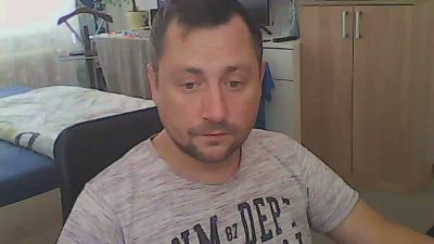 Smolik000 live cam on Cam4