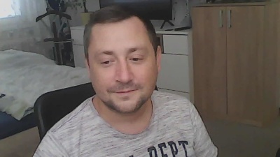 Smolik000 live cam on Cam4