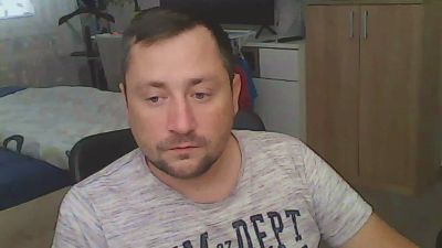Smolik000 live cam on Cam4
