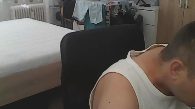 Smolik000 live cam on Cam4