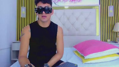 SnakeEmpire live cam on Cam4