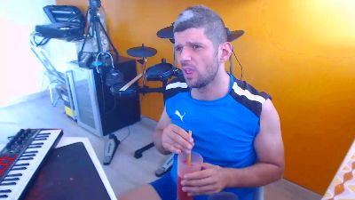 SneakerDirty live cam on Cam4