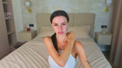 Snow_WhiteeeX live cam on Cam4