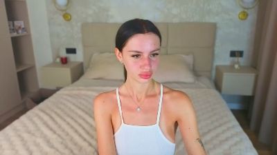 Snow_WhiteeeX live cam on Cam4