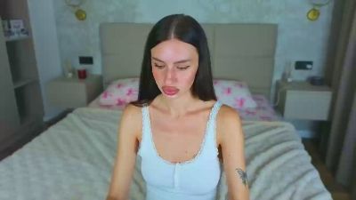 Snow_WhiteeeX live cam on Cam4