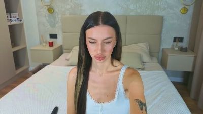 Snow_WhiteeeX live cam on Cam4