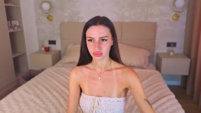 Snow_WhiteeeX live cam on Cam4