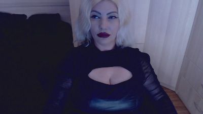 Snow_xCat live cam on Cam4