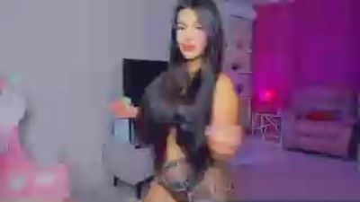SnowingWinter live cam on Cam4