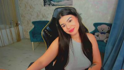 SnowingWinter live cam on Cam4