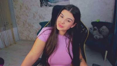 SnowingWinter live cam on Cam4