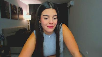 SnowingWinter live cam on Cam4