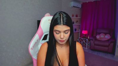 SnowingWinter live cam on Cam4