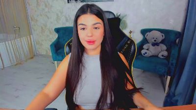 SnowingWinter live cam on Cam4