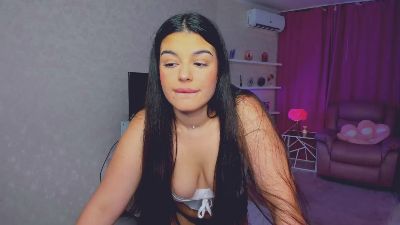 SnowingWinter live cam on Cam4