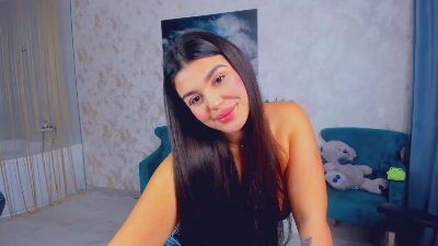SnowingWinter live cam on Cam4