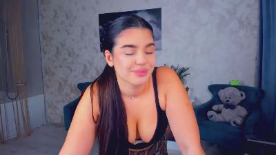 SnowingWinter live cam on Cam4
