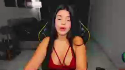 SnowingWinter live cam on Cam4