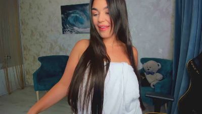 SnowingWinter live cam on Cam4