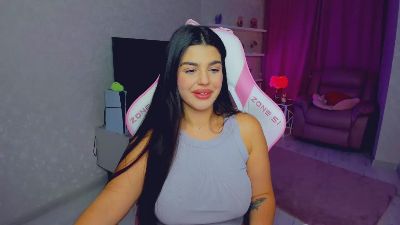 SnowingWinter live cam on Cam4