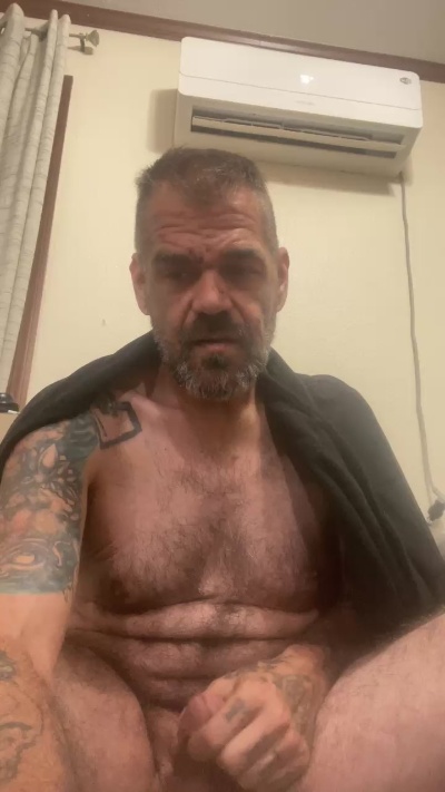 Snowman420 live cam on Cam4