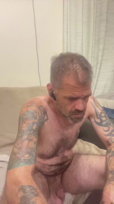 Snowman420 live cam on Cam4