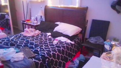 SoberJudge26 live cam on Cam4