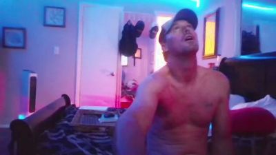 SoberJudge26 live cam on Cam4