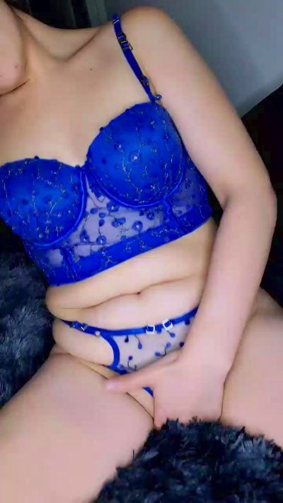 Sofi9621 live cam on Cam4