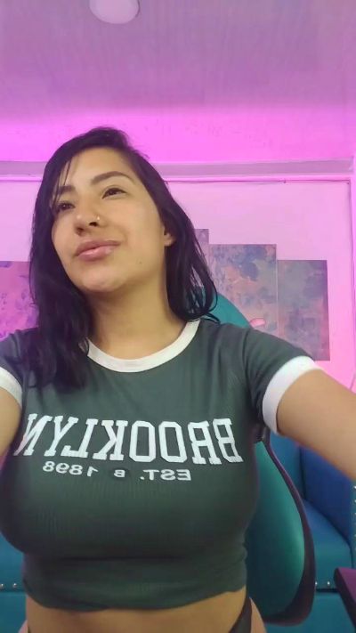 Sofi_hot4_ live cam on Cam4