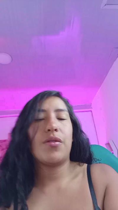 Sofi_hot4_ live cam on Cam4