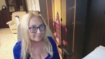 Sofia_xLOVE live cam on Cam4