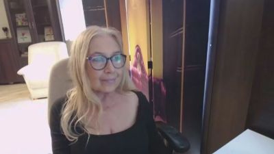 Sofia_xLOVE live cam on Cam4