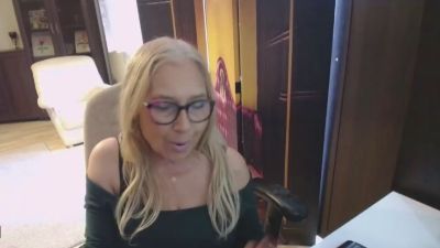 Sofia_xLOVE live cam on Cam4