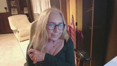 Sofia_xLOVE live cam on Cam4