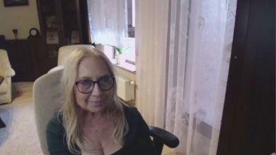 Sofia_xLOVE live cam on Cam4