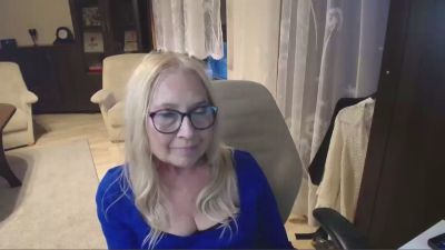 Sofia_xLOVE live cam on Cam4