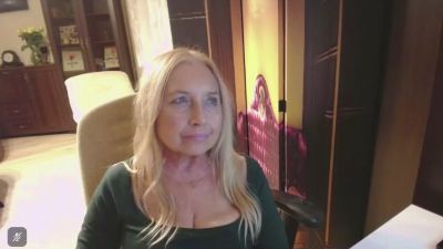 Sofia_xLOVE live cam on Cam4