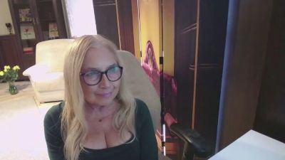 Sofia_xLOVE live cam on Cam4